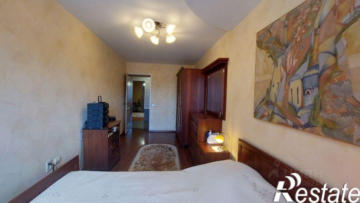 4-комн квартира улица Суворова, 38,  д. 38