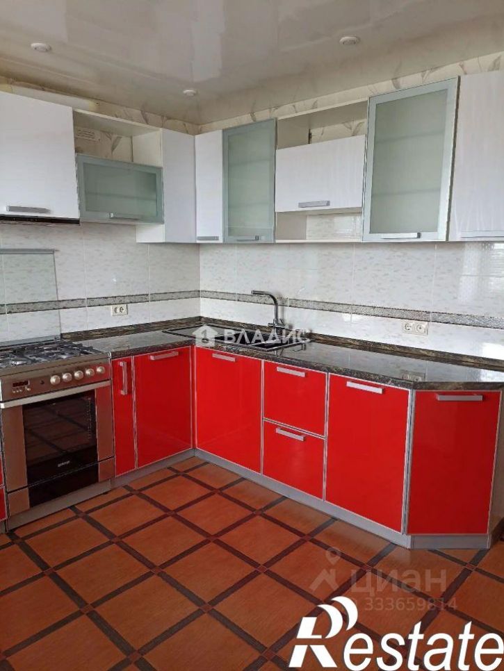2-комн квартира Революционная улица, 22,  д. 22