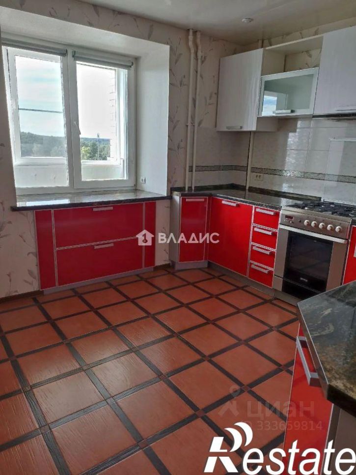 2-комн квартира Революционная улица, 22,  д. 22