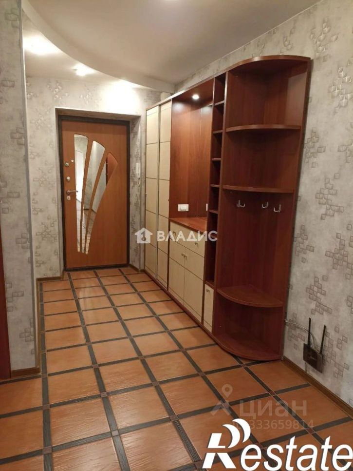 2-комн квартира Революционная улица, 22,  д. 22