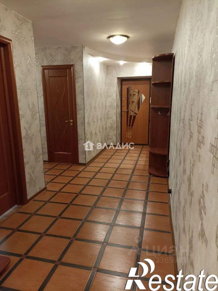 2-комн квартира Революционная улица, 22,  д. 22