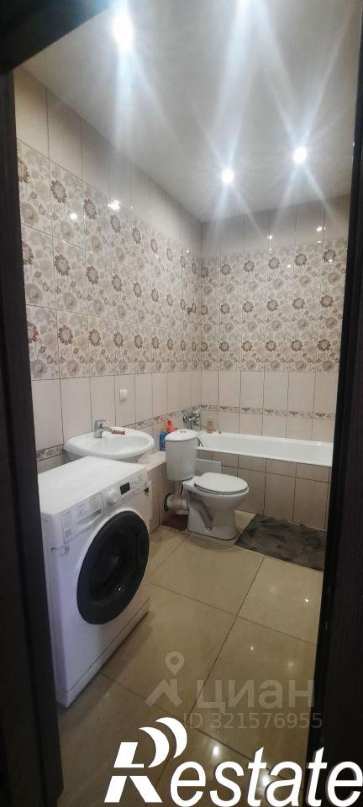 3-комн квартира улица Маршала Жаворонкова, 15,  д. 15