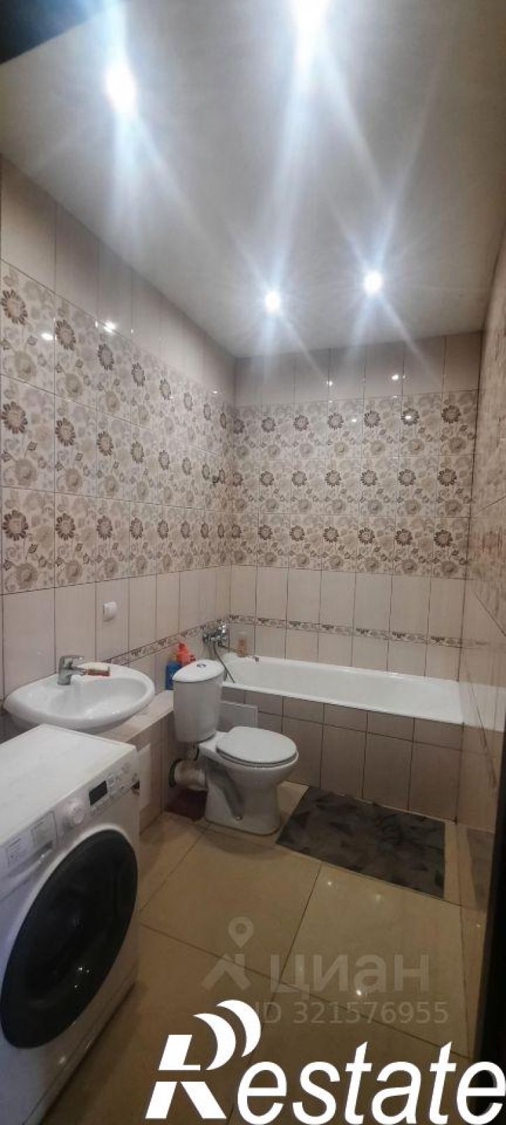 3-комн квартира улица Маршала Жаворонкова, 15,  д. 15