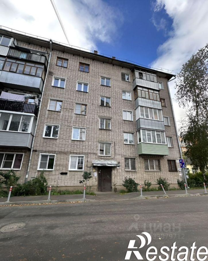 2-комн квартира улица Семенчикова, 22,  д. 22