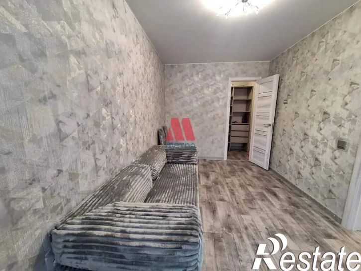 2-комн квартира Парижской Коммуны ул., д.11