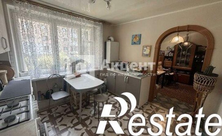 4-комн квартира улица Фрунзе, 31,  д. 31