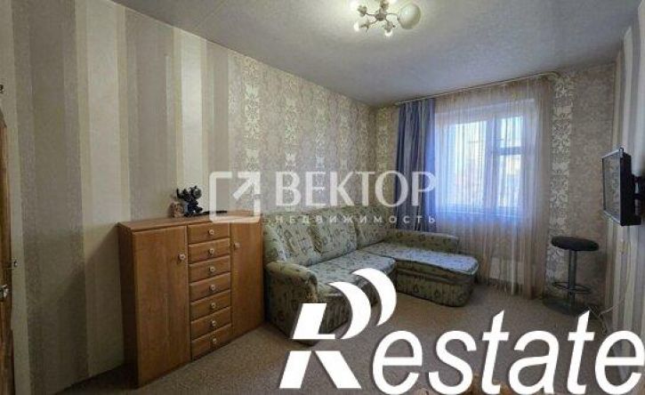 4-комн квартира улица Полка Нормандия-Неман, 83,  д. 83