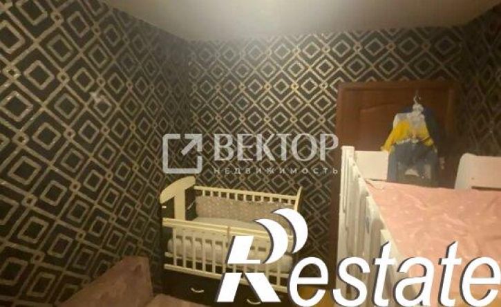 4-комн квартира проспект Строителей, 30А,  д. 30А