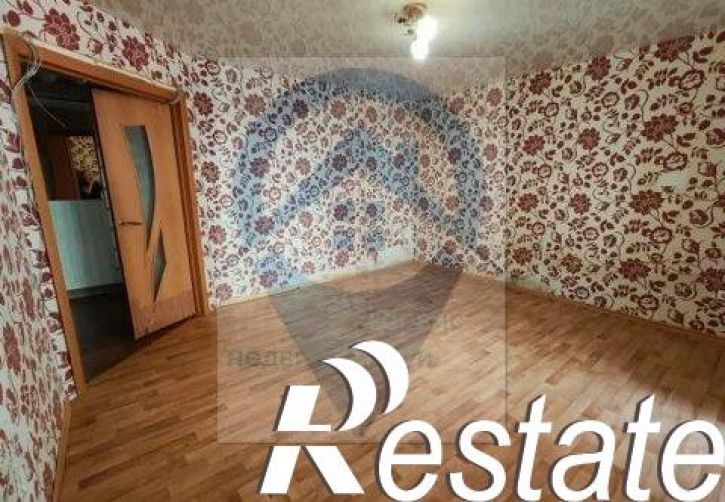 2-комн квартира Революционная улица, 24 к1,  д. 24 к1