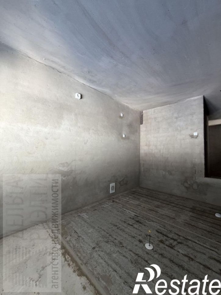 2-комн квартира Парижской Коммуны ул, 55
