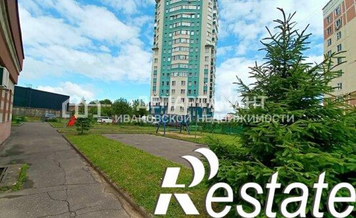 1-комн квартира Революционная улица, 32,  д. 32