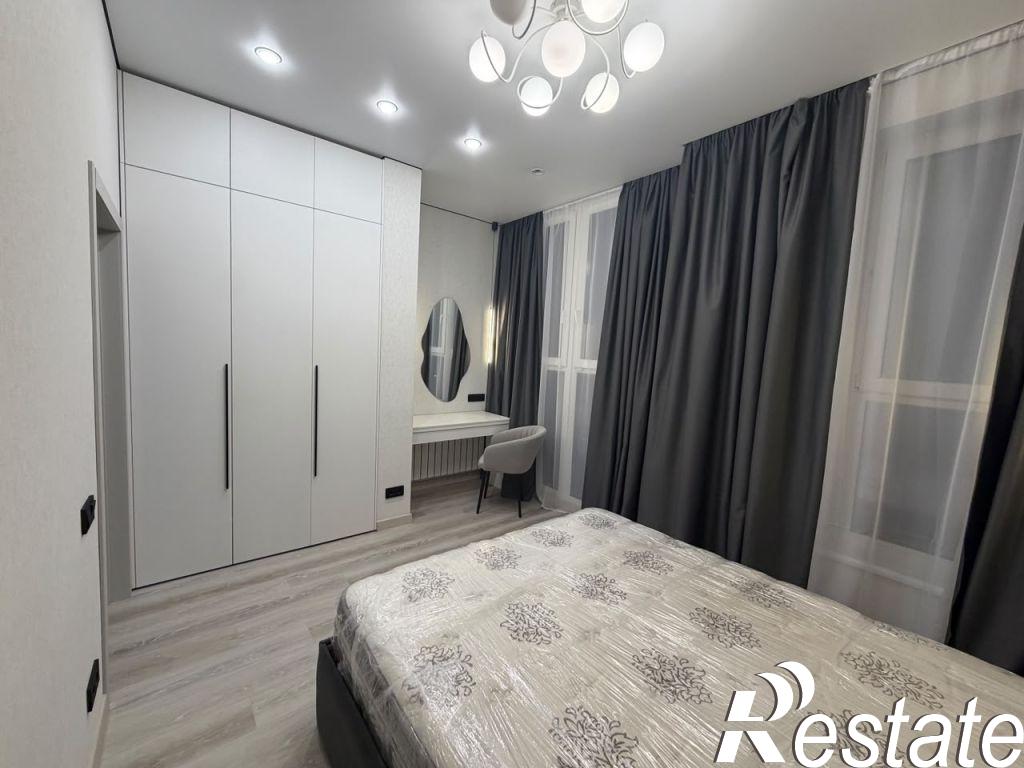 Сдать квартиру за 55 000 рублей на Семенчикова ул, 4
