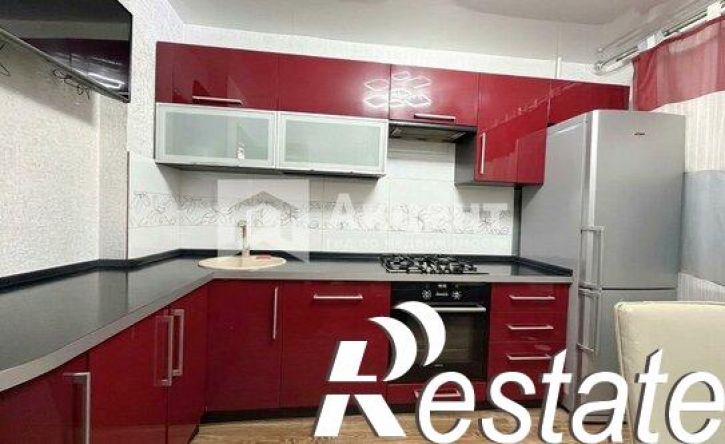 3-комн квартира улица Кудряшова, 102,  д. 102