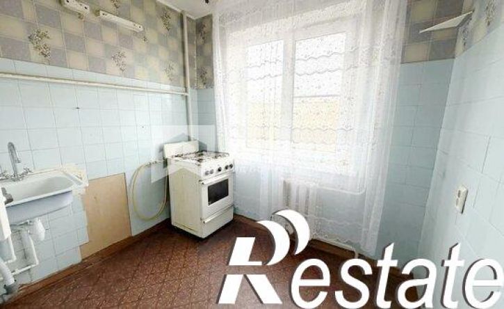 2-комн квартира проспект Строителей, 80,  д. 80