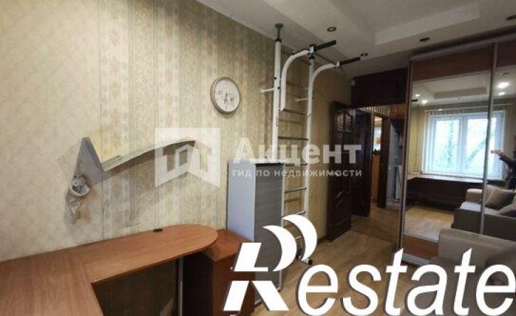 3-комн квартира улица Поэта Майорова, 21,  д. 21