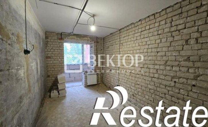 3-комн квартира улица Жарова, 8,  д. 8