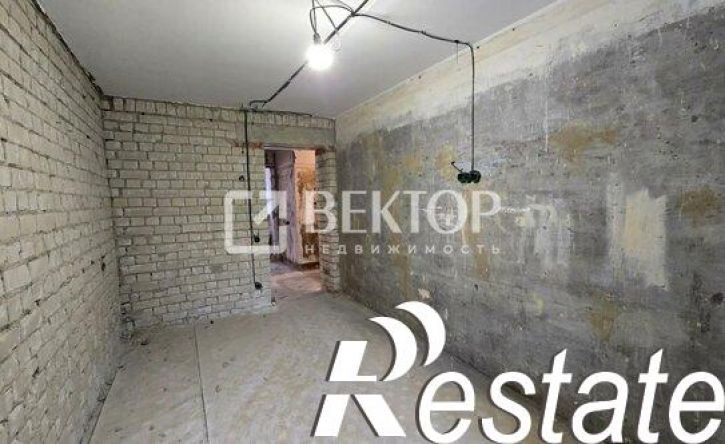 3-комн квартира улица Жарова, 8,  д. 8