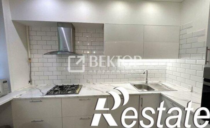 3-комн квартира улица Громобоя, 13,  д. 13