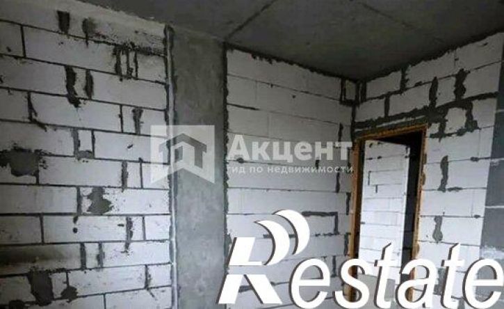 1-комн квартира улица 10 Августа, 87,  д. 87