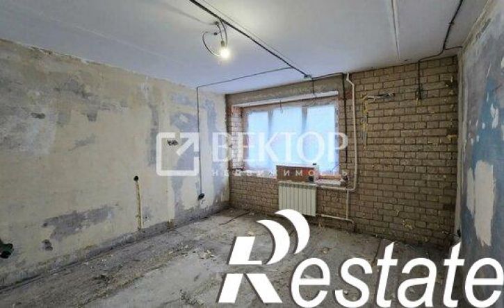 3-комн квартира улица Жарова, 8,  д. 8