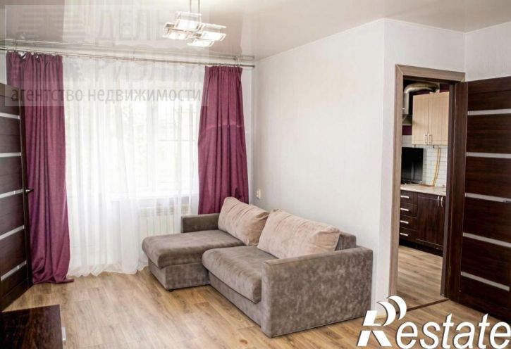 2-комн квартира 9 Января ул, 4