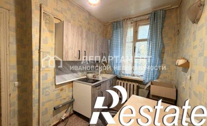 3-комн квартира улица Колотилова, 56,  д. 56