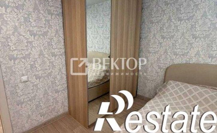 3-комн квартира улица Парижской Коммуны, 41,  д. 41