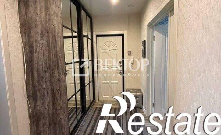 3-комн квартира улица Парижской Коммуны, 41,  д. 41
