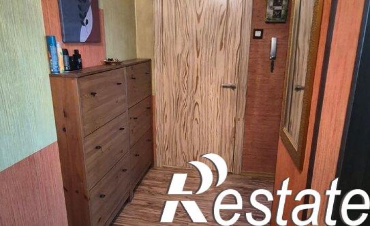 3-комн квартира улица 10 Августа, 56,  д. 56