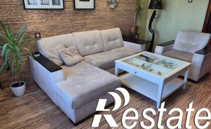 3-комн квартира улица 10 Августа, 56,  д. 56