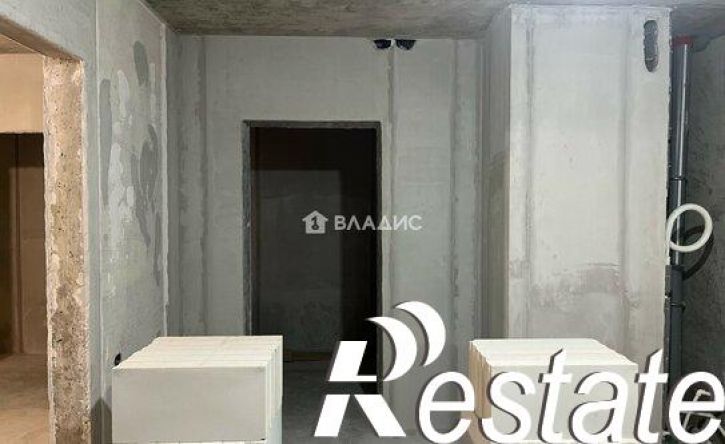 3-комн квартира улица Зверева, 39,  д. 39