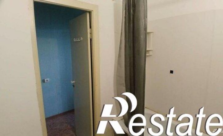 2-комн квартира улица Парижской Коммуны, 19,  д. 19