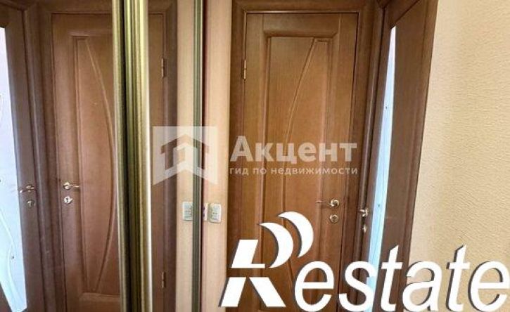 3-комн квартира улица Суворова, 38,  д. 38