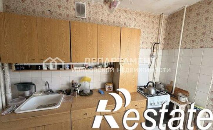 3-комн квартира улица Каравайковой, 50,  д. 50