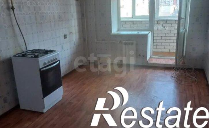 1-комн квартира Революционная улица, 32,  д. 32