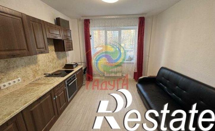 3-комн квартира улица Парижской Коммуны, 41,  д. 41