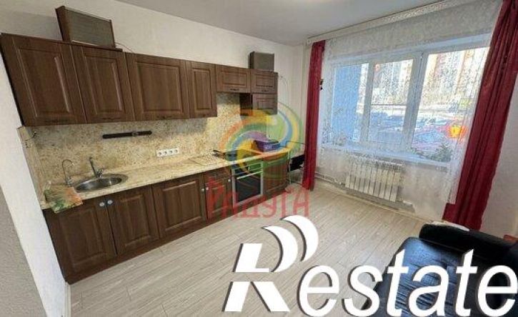 3-комн квартира улица Парижской Коммуны, 41,  д. 41