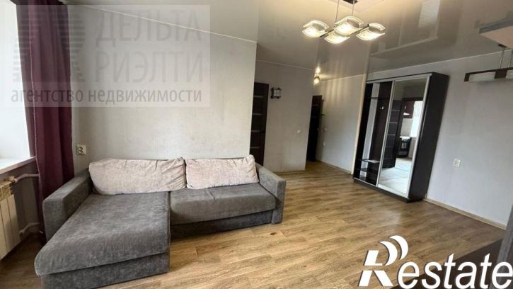 2-комн квартира 9 Января ул, 4