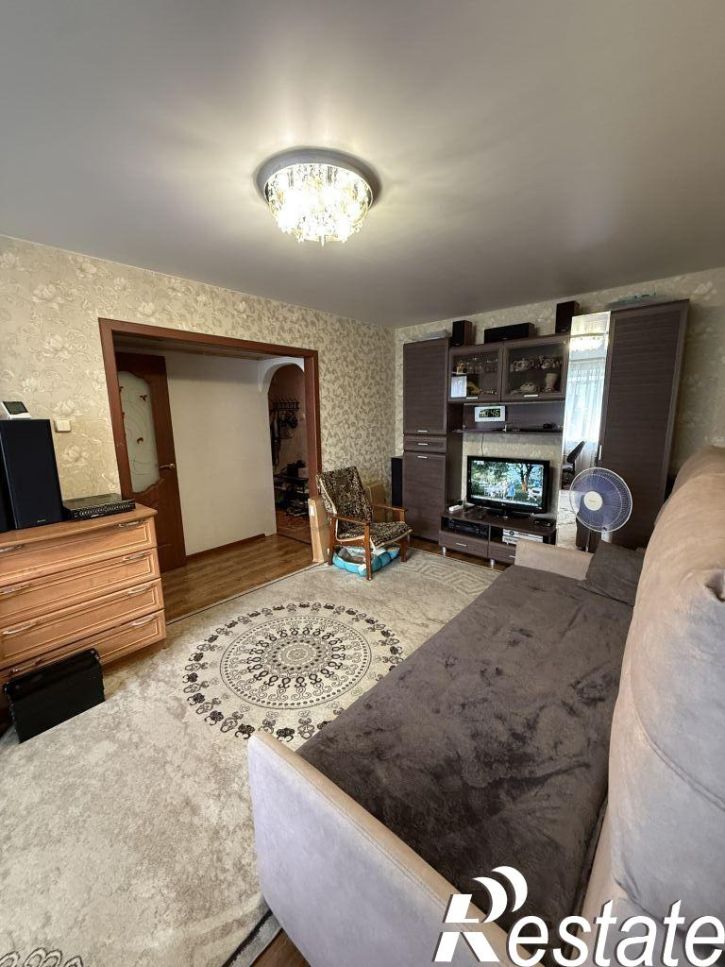 2-комн квартира Войкова ул, 18