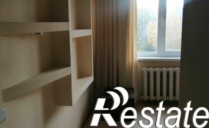 4-комн квартира улица Генерала Хлебникова, 42,  д. 42