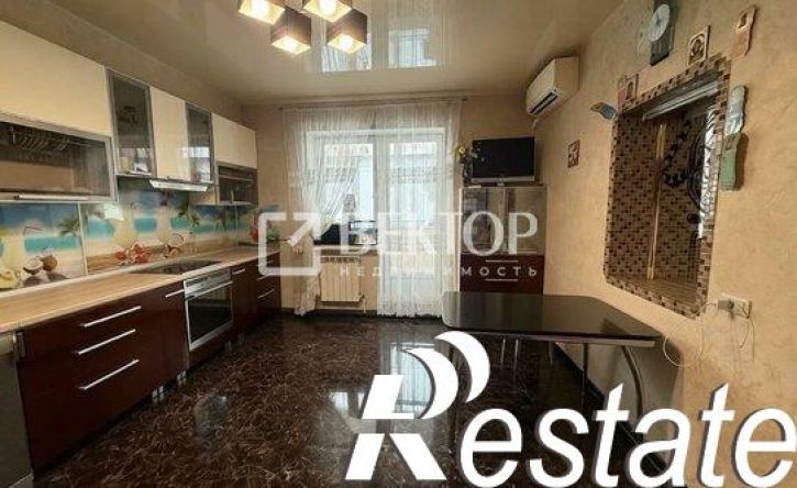 3-комн квартира улица Сакко, 37Б,  д. 37Б