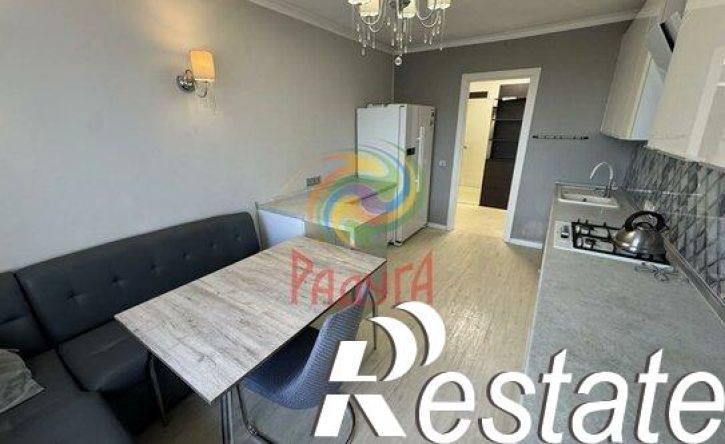 3-комн квартира Революционная улица, 20Б,  д. 20Б