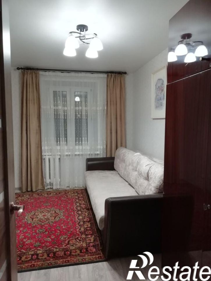 2-комн квартира Парижской Коммуны ул, 13