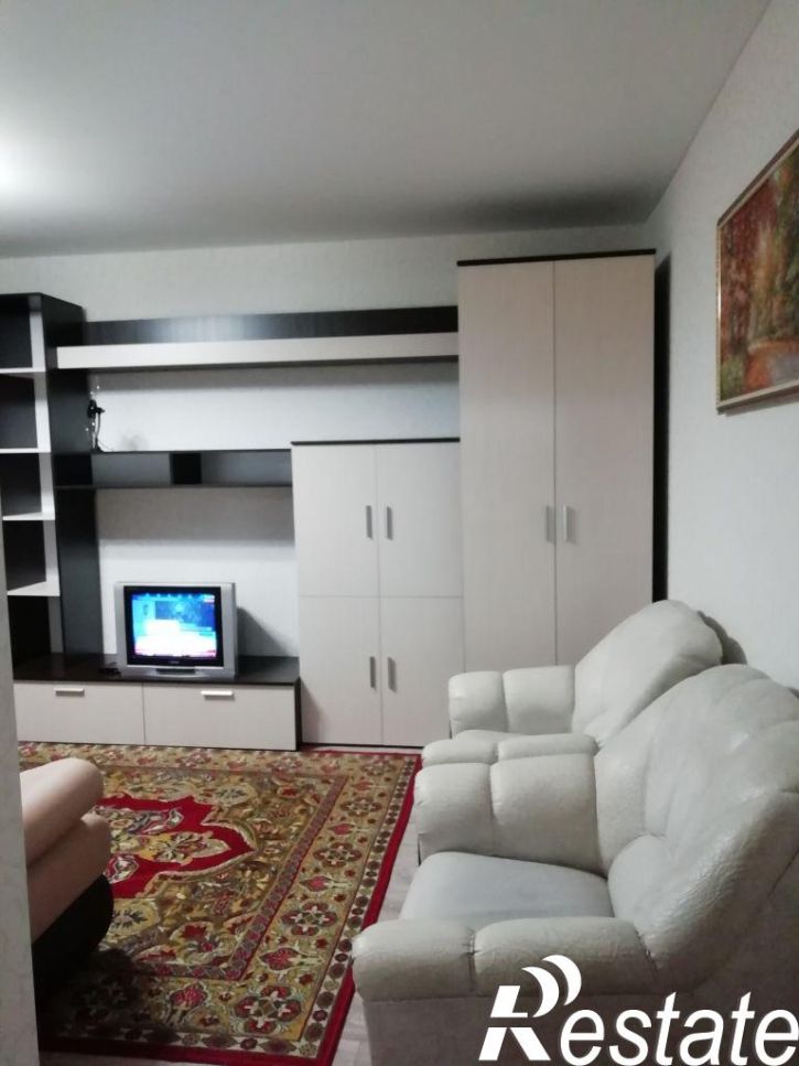 2-комн квартира Парижской Коммуны ул, 13